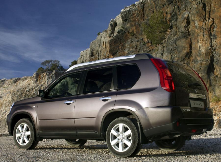  Nissan X-Trail 2007 года  (фото 8 из 105)
